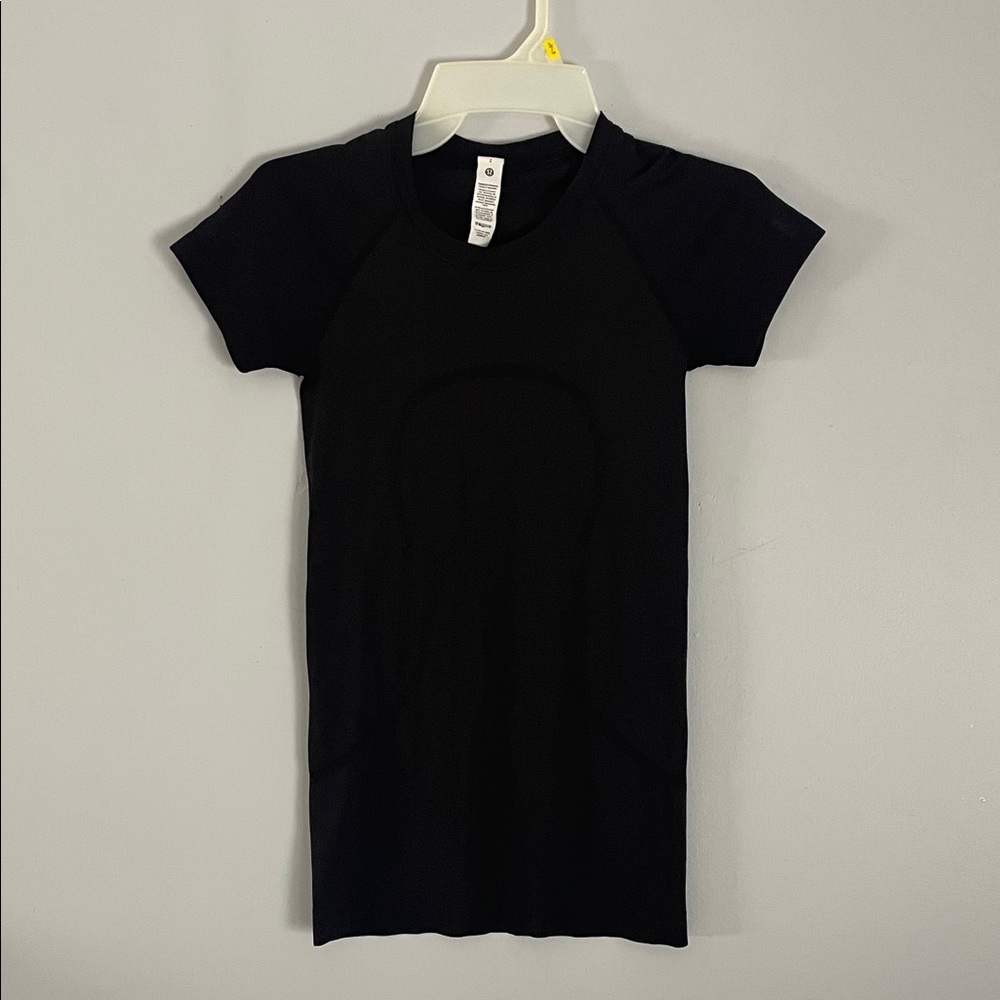 Lululemon Athletica Black Swiftly Define Top